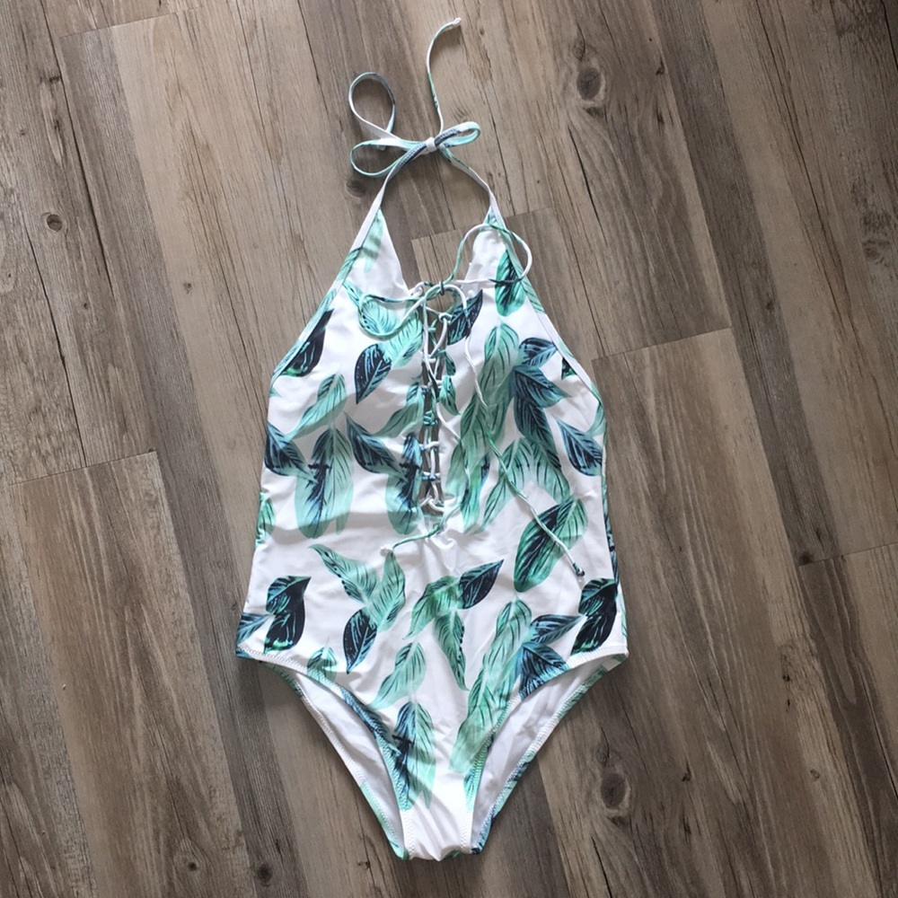 😍 Cupshe NWT Cheeky Gal One Piece Bathing Suit